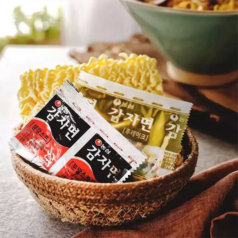 Nongshim | Noodles di Patate 100g - Gusto Piccante Coreano - Trovasia - I04011 - 01