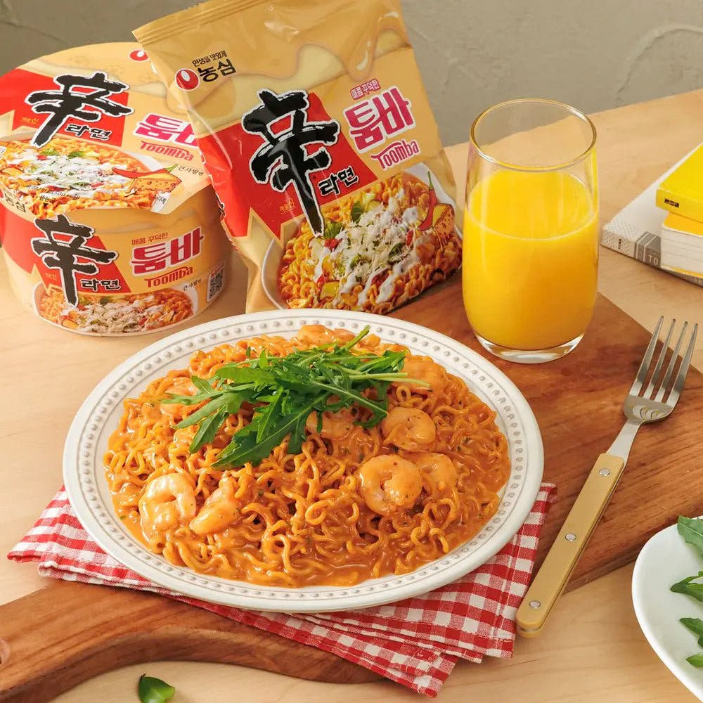 Nongshim | Shin Ramyun Stir Fry 137g – Gusto Piccante e Cremoso - Trovasia - I01002 - 0702