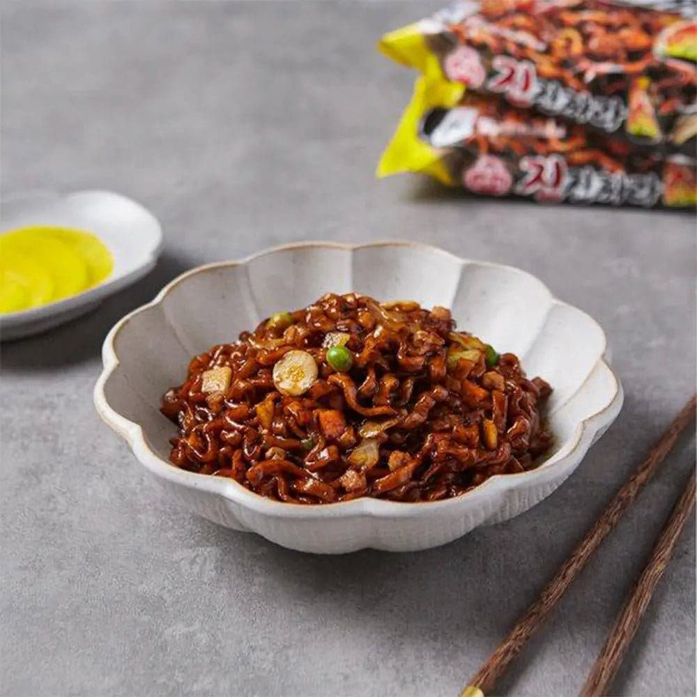 Ottogi | Beijing Jjajang Ramen – Gusto Salsa di Fagioli Neri Saltata - Trovasia - I01003 - 0801