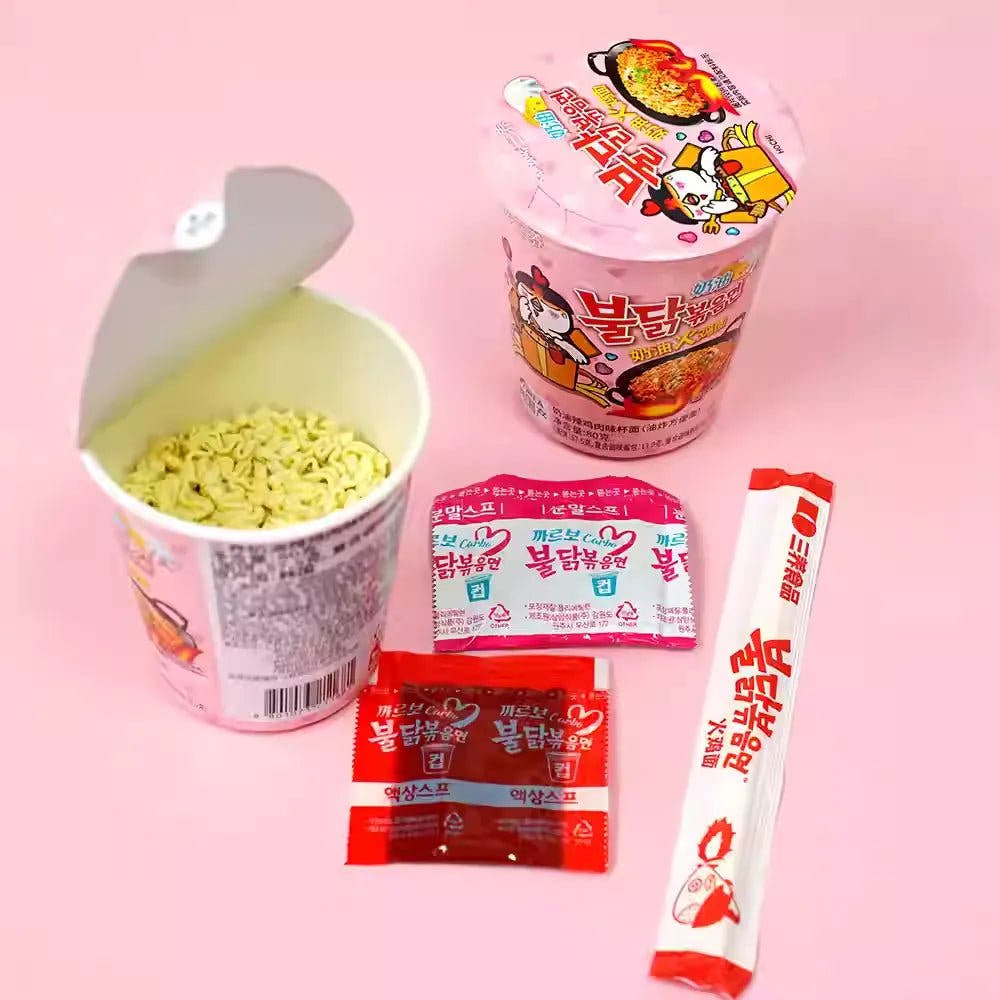 Samyang | Buldak Ramen Cup – Gusto Carbonara - Trovasia - I01001 - 0202