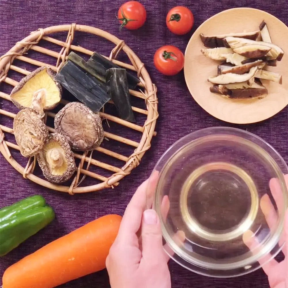 Funghi Shiitake Essiccati 80g - Trovasia - A08018 - 01