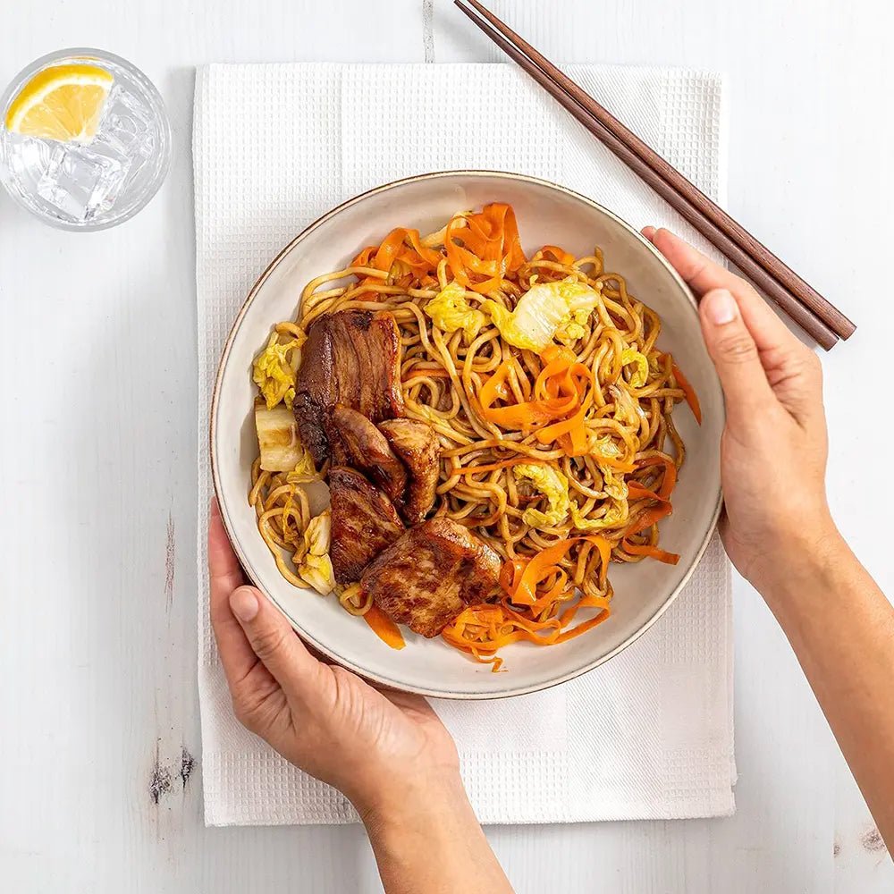 Otafuku | Kit Yakisoba Giapponese – 2 Porzioni con Noodles e Salsa Originale - Trovasia - I02004 - 01